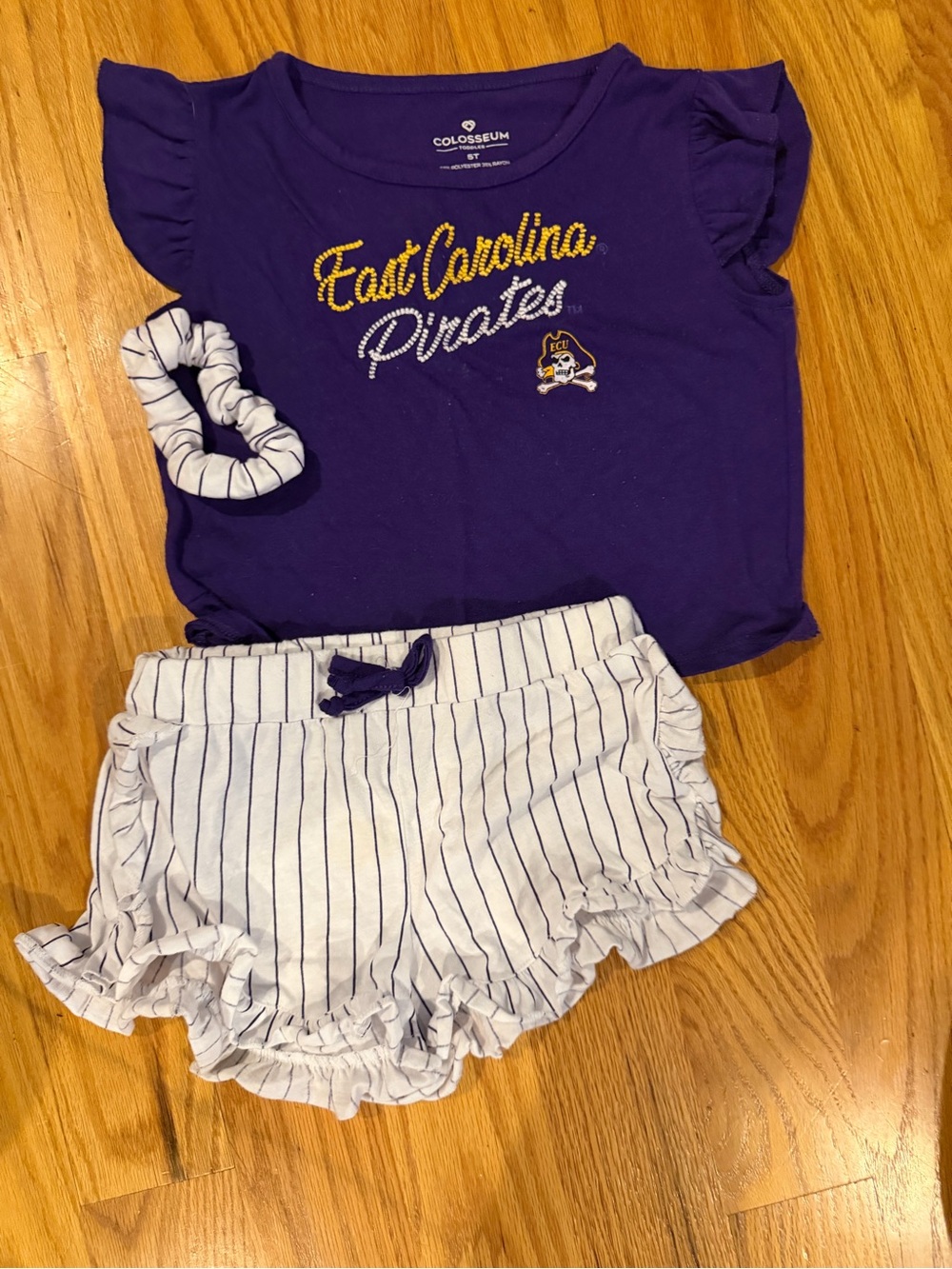 Colosseum Purple East Carolina Pirates Ruffle Tee & Pinstripe Shorts Set